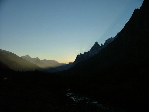 le val Vény du Bérrio Blanc à la Noire de Peuterey depuis le val Ferret
