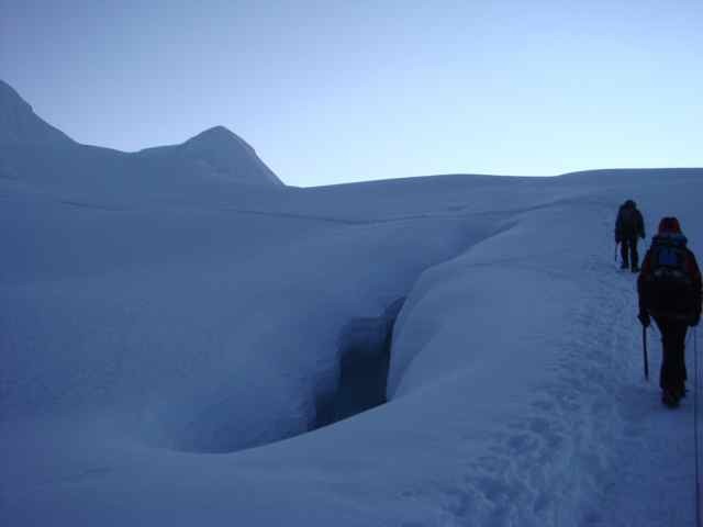 montée, crevasse a franchir
