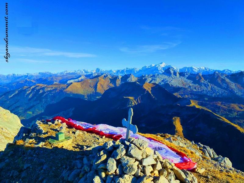 La Pointe Blanche pour parapentiste sauvage !