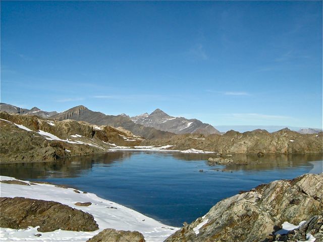 Le Lac Vert commence à geler
