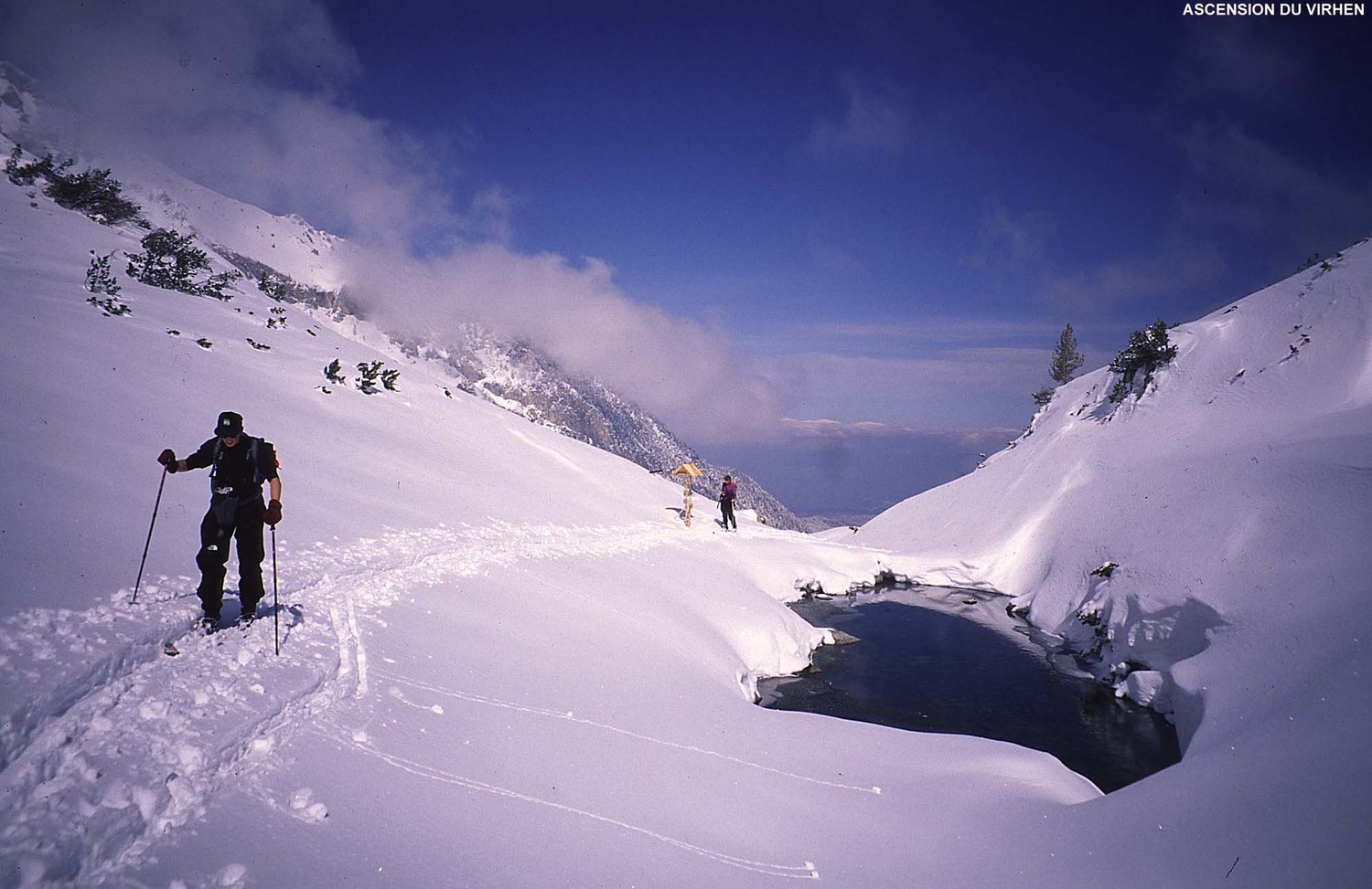 Montée au Virhen (2900m), massif du Pirin
