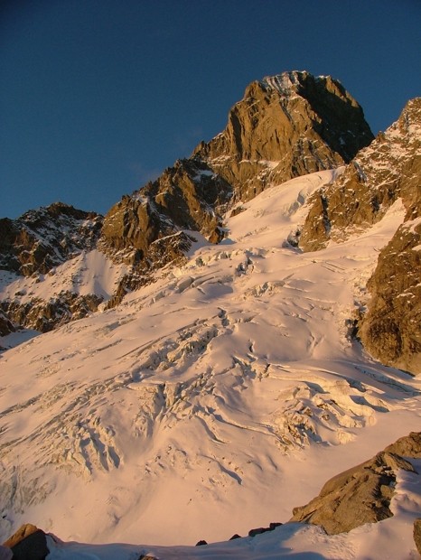 Grandes Jorasses versant E, col des Hirondelles, glacier de Fébrouze