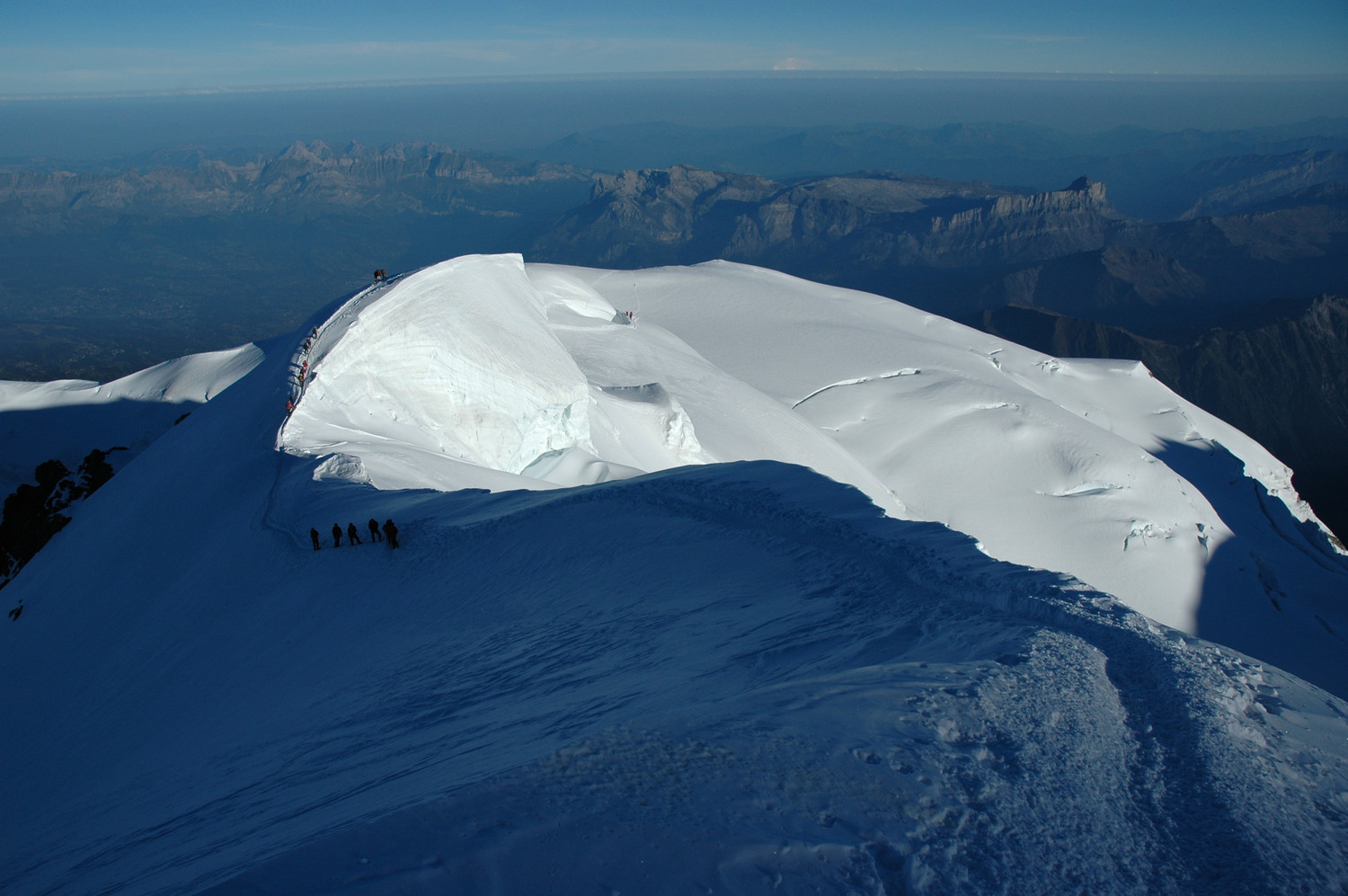 Les Bosses et le Dôme du Goûter vus d'en haut
