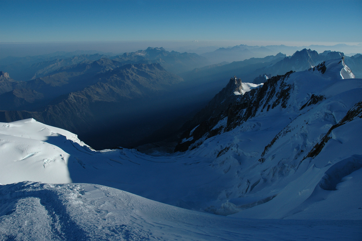 Vallée de Chamonix, Aiguilles Rouges, Aiguille du Midi, Mont Maudit, Grand Plateau