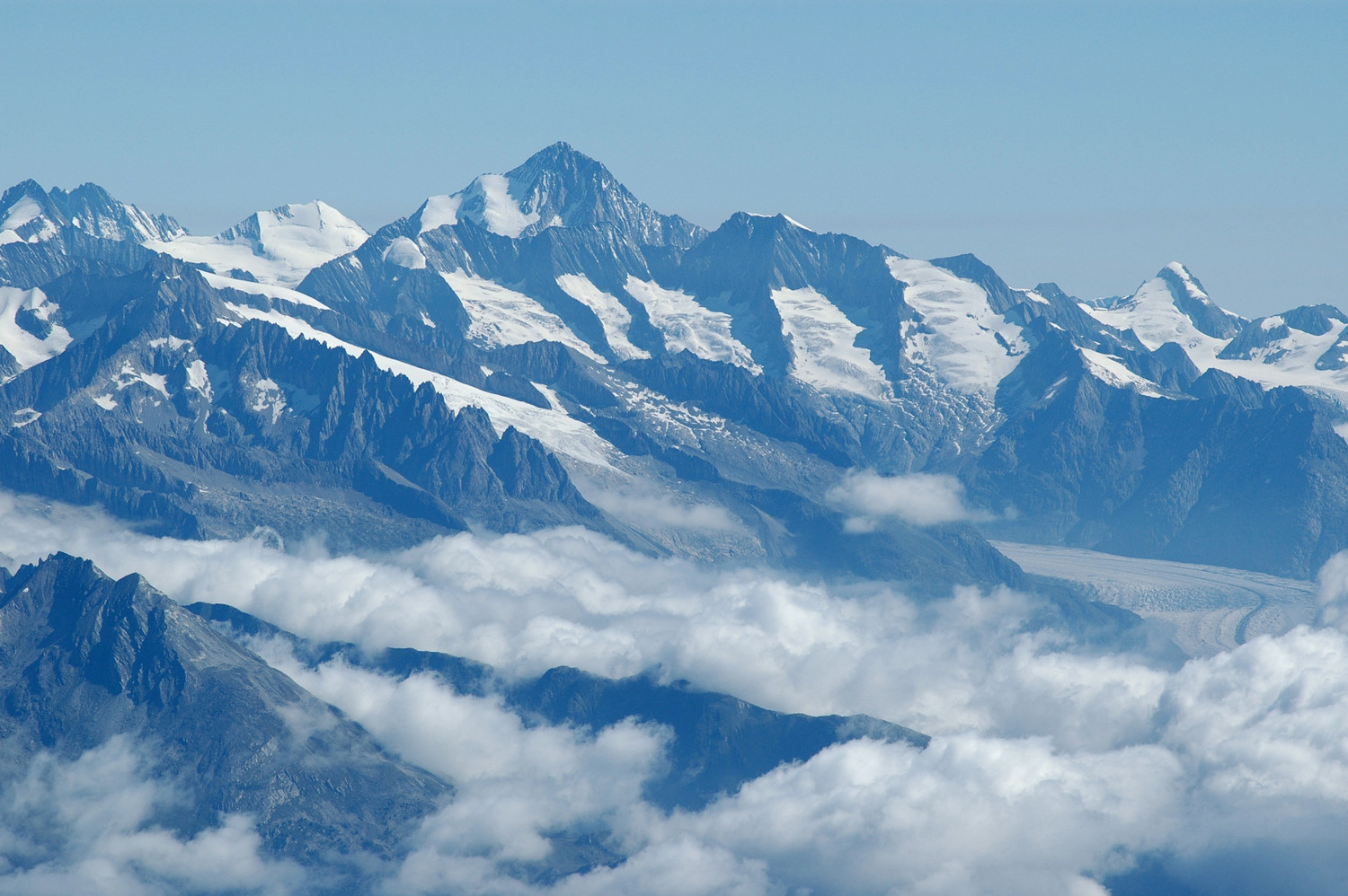 Finsteraarhorn , glacier d'Aletsch