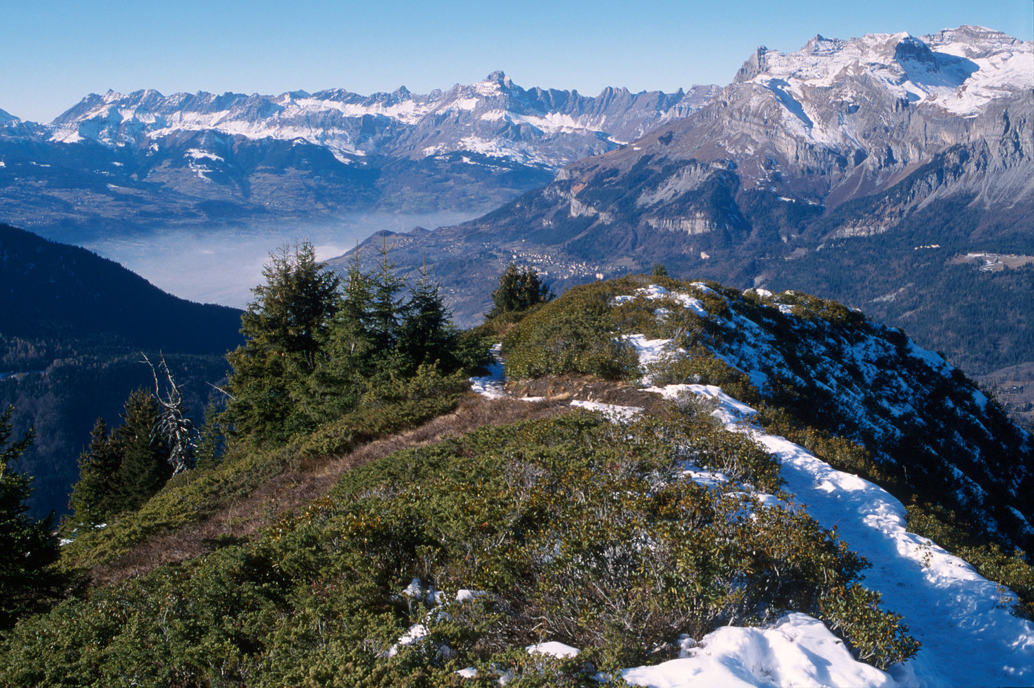 La chaine des Aravis et la Tête du Colloney