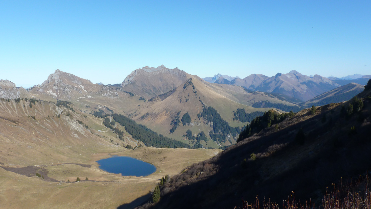 Roc d'Enfer et lac Roy