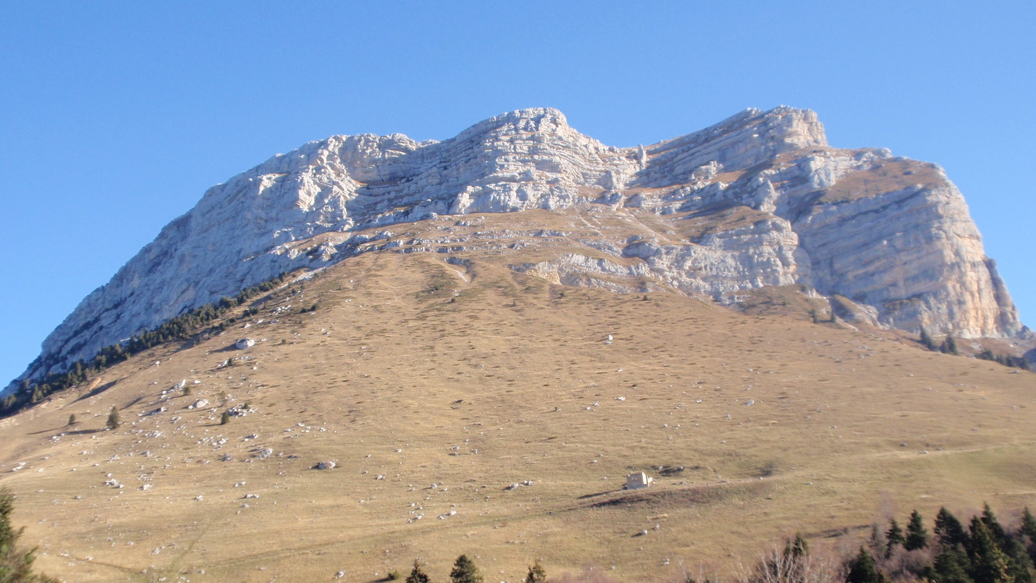 la Dent vue du parking...