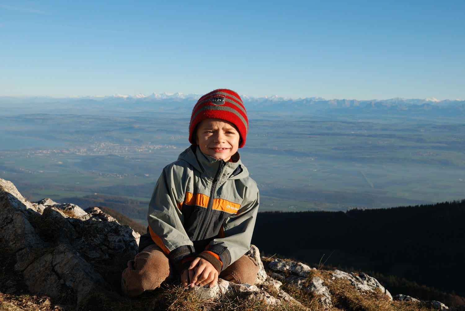 Arnaud au sommet des Aiguilles de Baulmes (Jura)