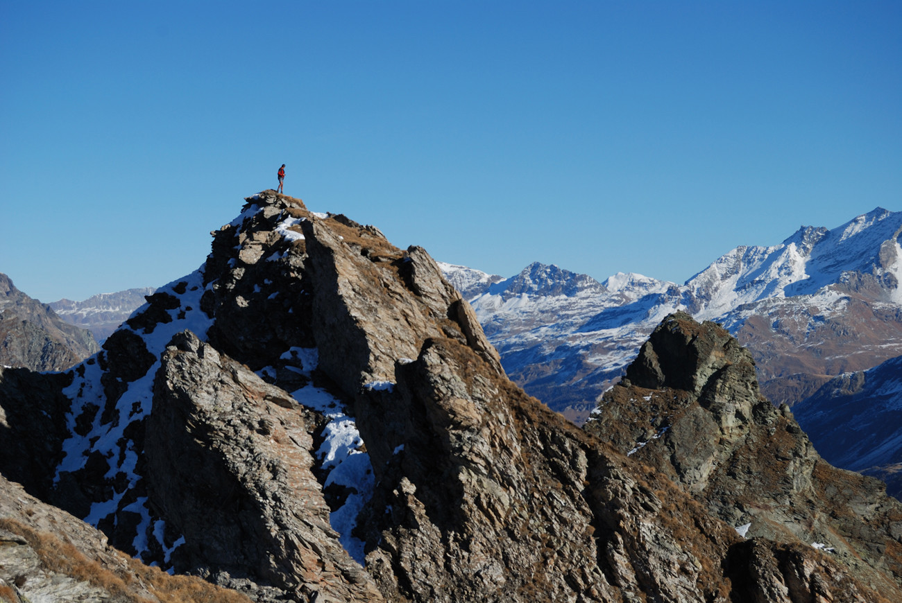 Ometto sull'anticima E del Piz Maroz Dent