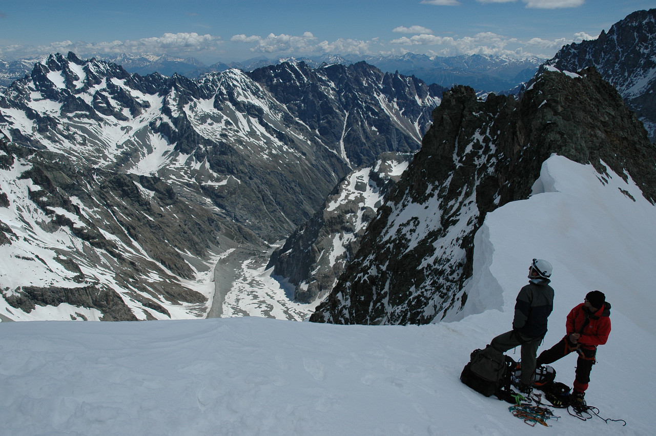vue sur le Bassin du Glacier Noir, les Agneaux, Pic du Rif, Pointe des Arcas, Pic Gardiner, Pic de Clouzis