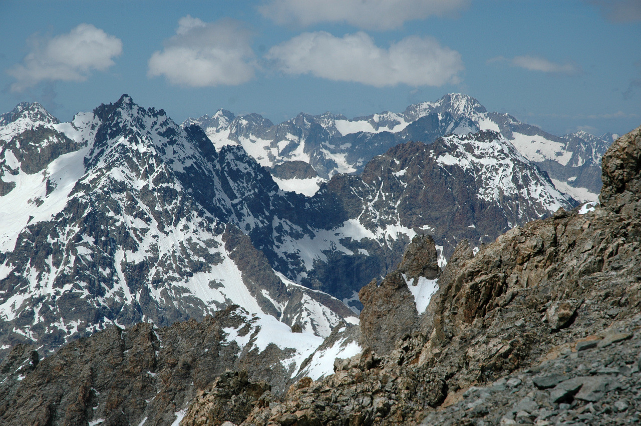 Cime de l'Encoula, Grande Aiguille de la Bérarde, Roche de la Muzelle