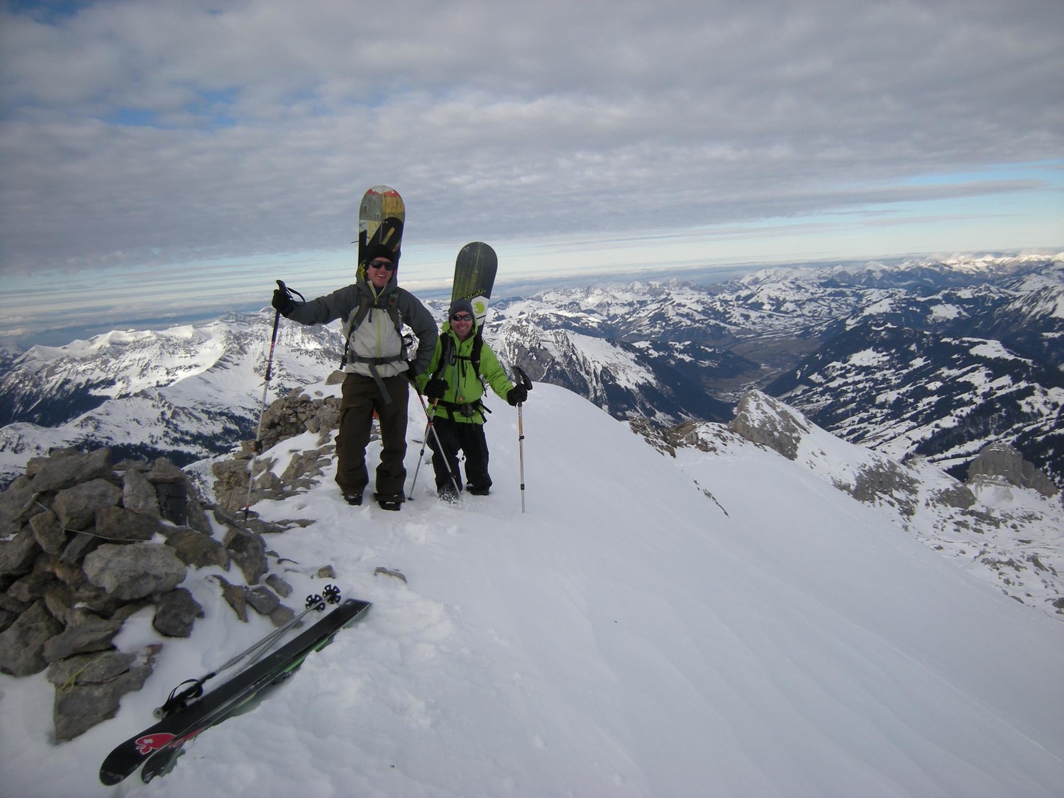 Gstelihorn. Au sommet, avec le vent