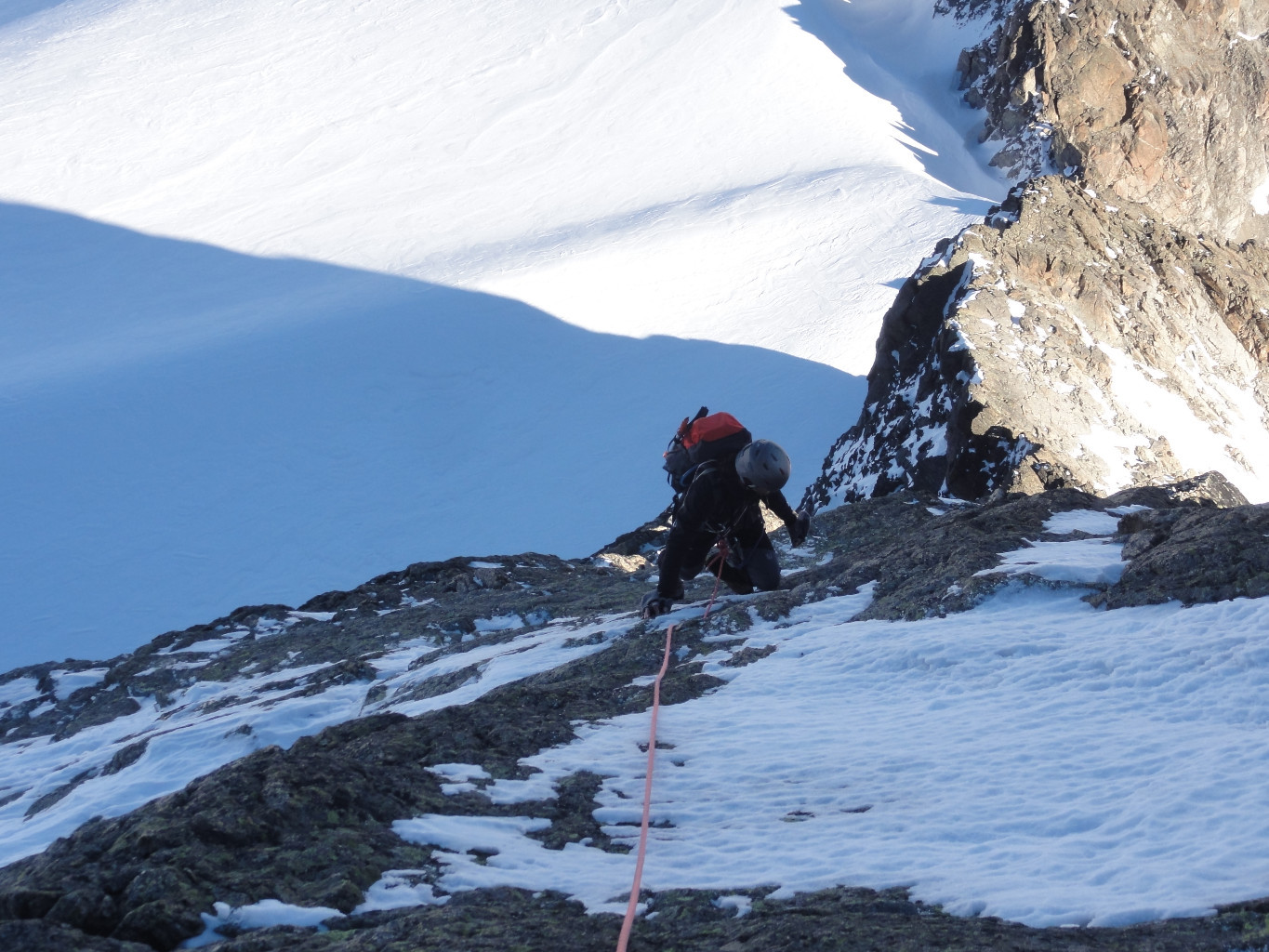 Guillaume on the Keschnadel NE ridge (Engadine) : End Nov. 2011