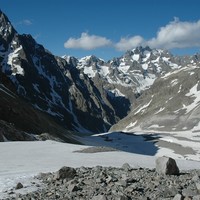 Glacier Noir, vue vers l'E : Pointe de la Grande Sagne à  gauche, et les Agneaux, par omα