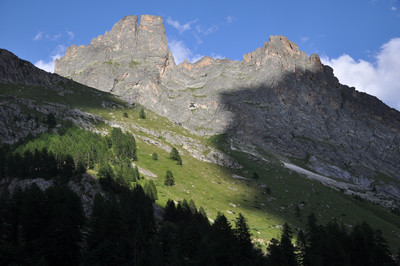 Ensemble Castello-Provenzale W, par omα Ensemble Castello-Provenzale W, par omα