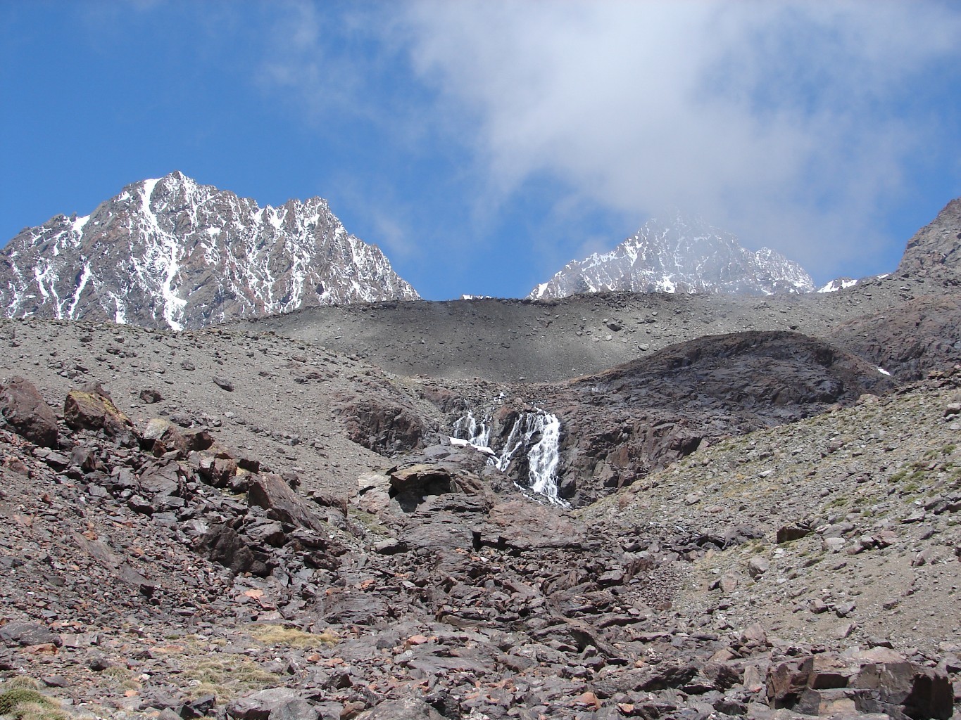 Cascada ubicada a los 3900 m.