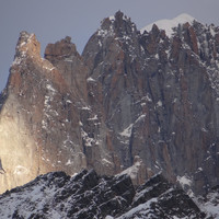 Edifice fragile, port du casque obligatoire