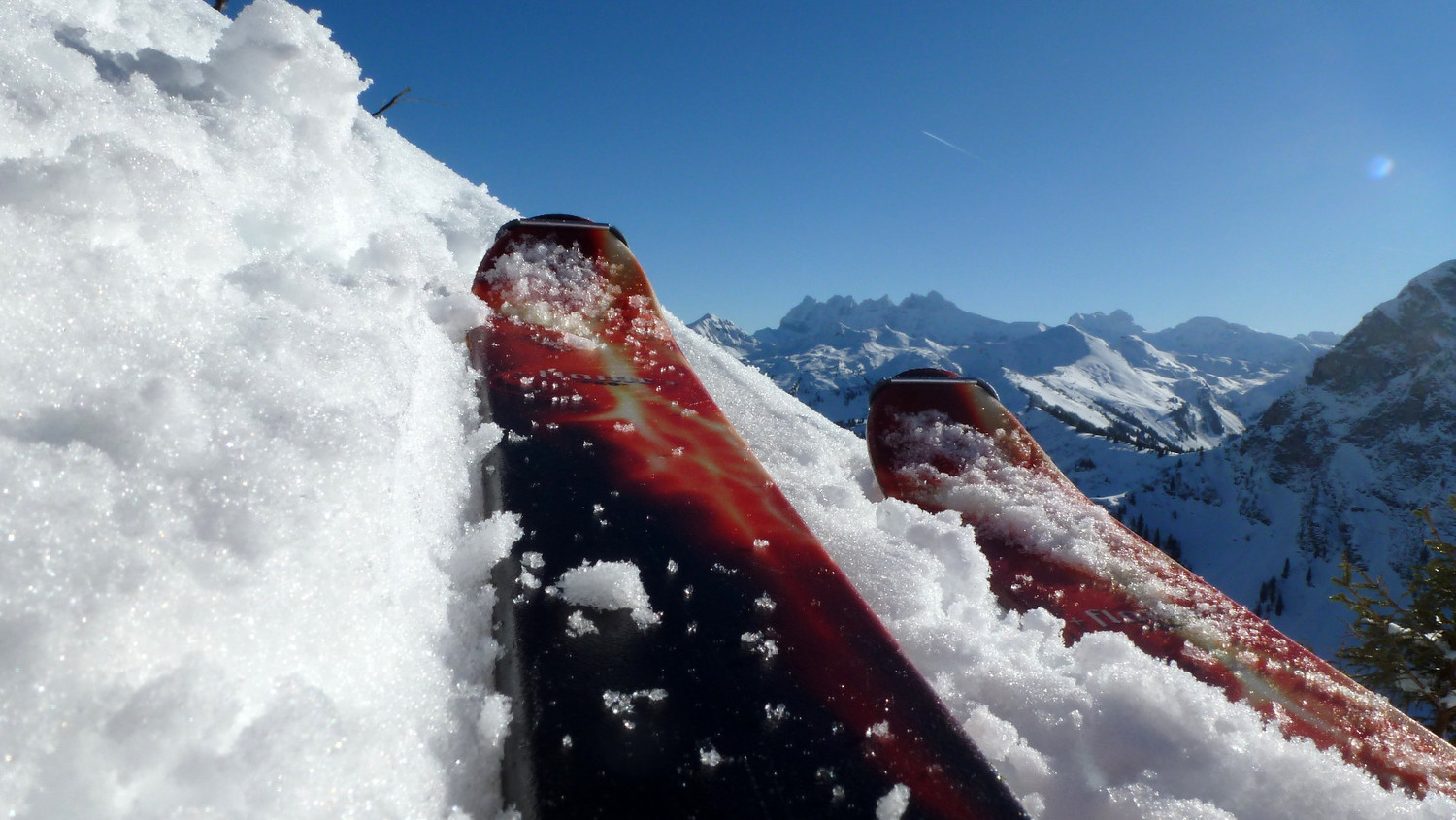 Mes Demon Flame pointent les Dents du Midi