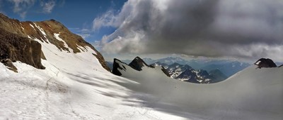 Pique Longue du Vignemale et glacier d'Ossoue Pique Longue du Vignemale et glacier d'Ossoue