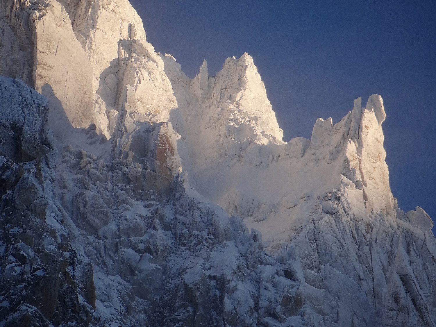 Décoration de Noël sur les aiguilles de Chamonix