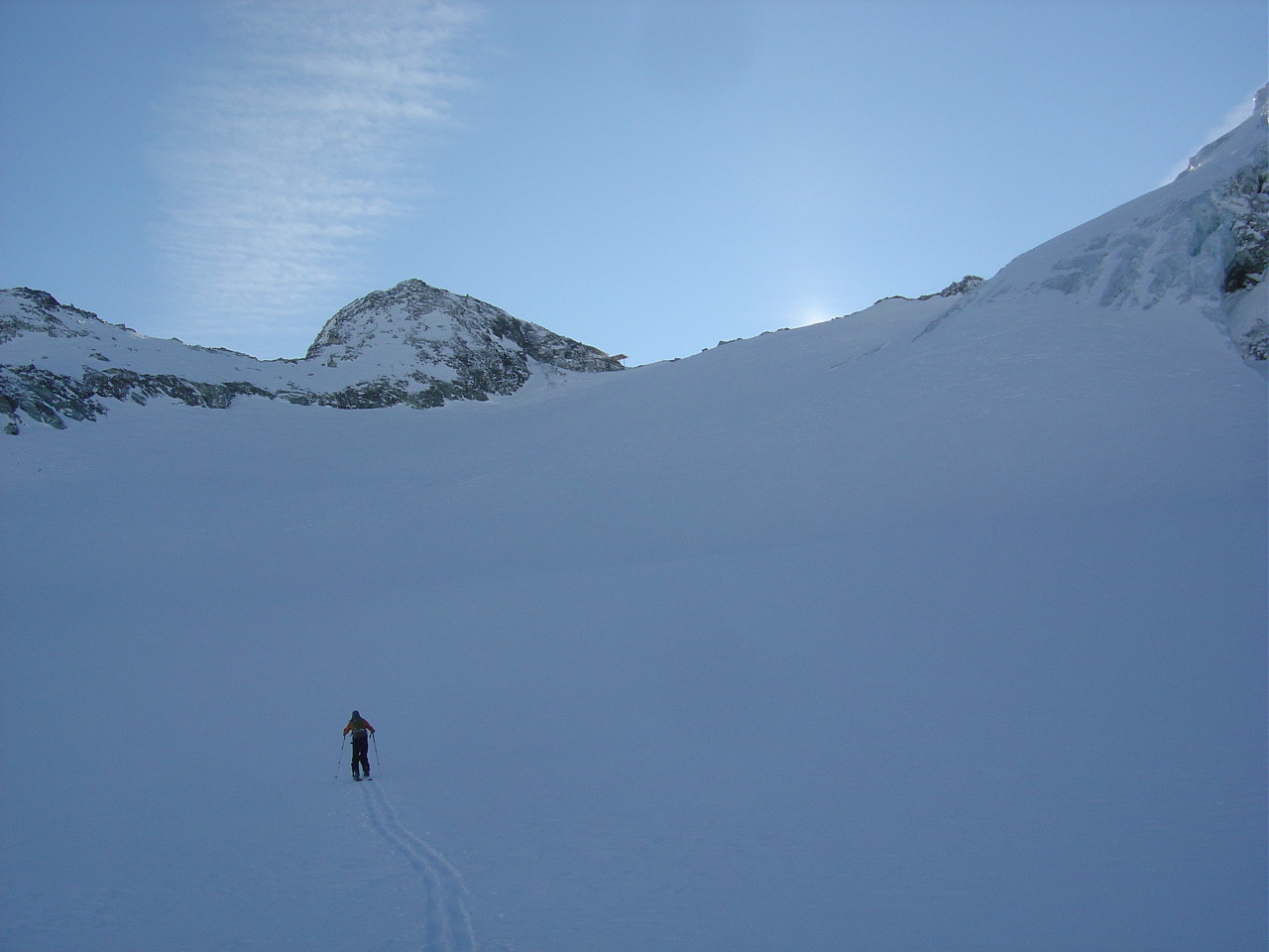 Seuls et sans trace sur le glacier de Pièce, rare...