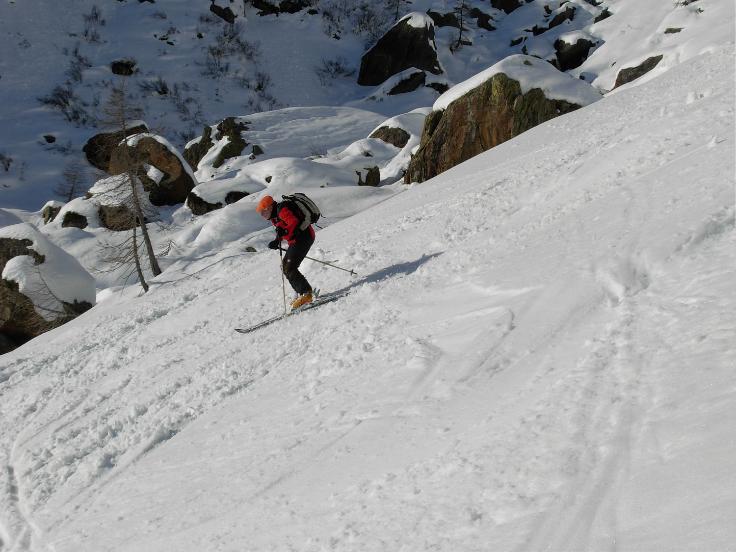 neve trasformata sotto ai Piani della Rossa: René in azione