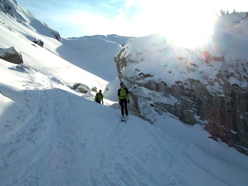 Strettoia sopra i boschi
