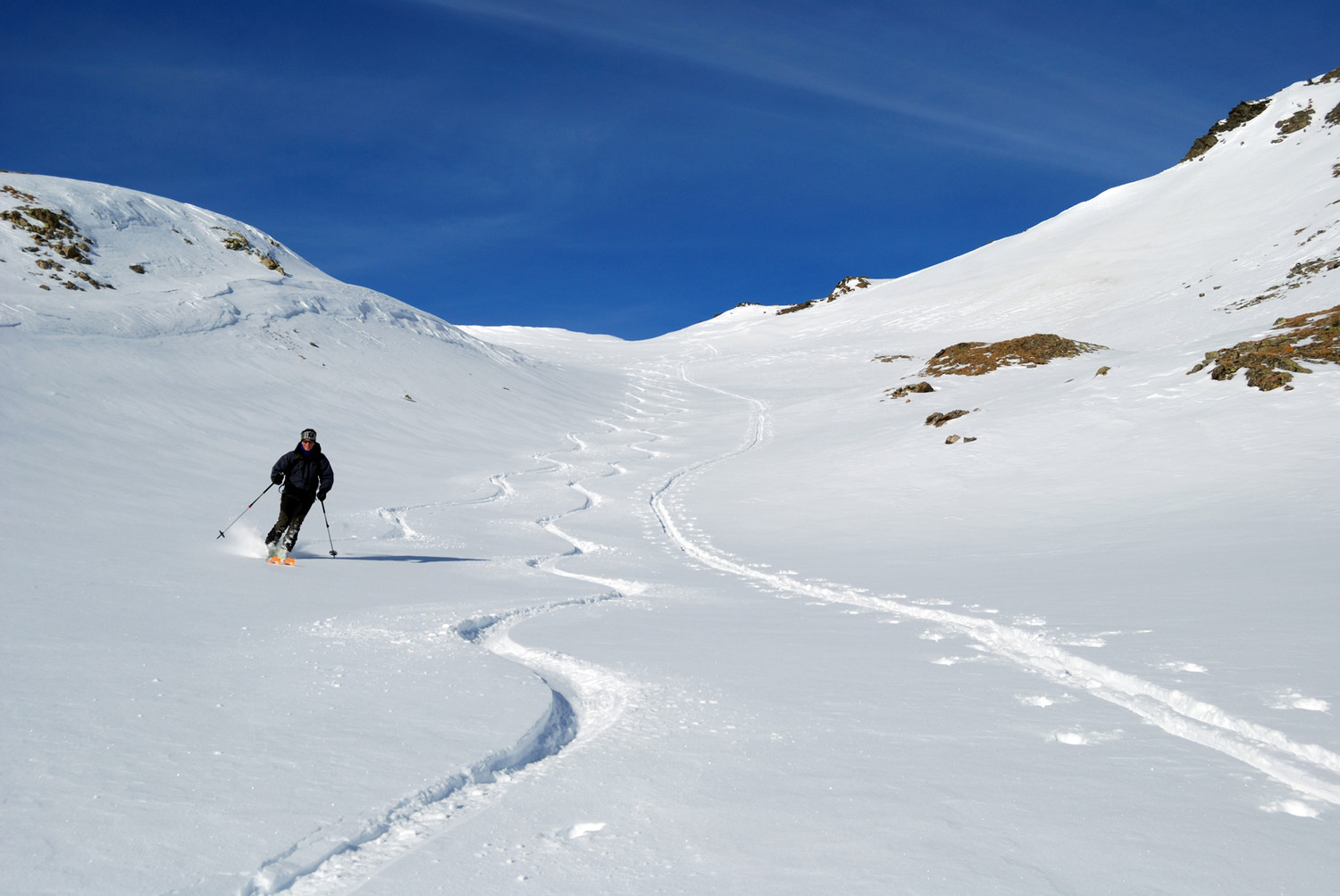 Bella neve nella valletta sottostante la sella a circa 2850 m
