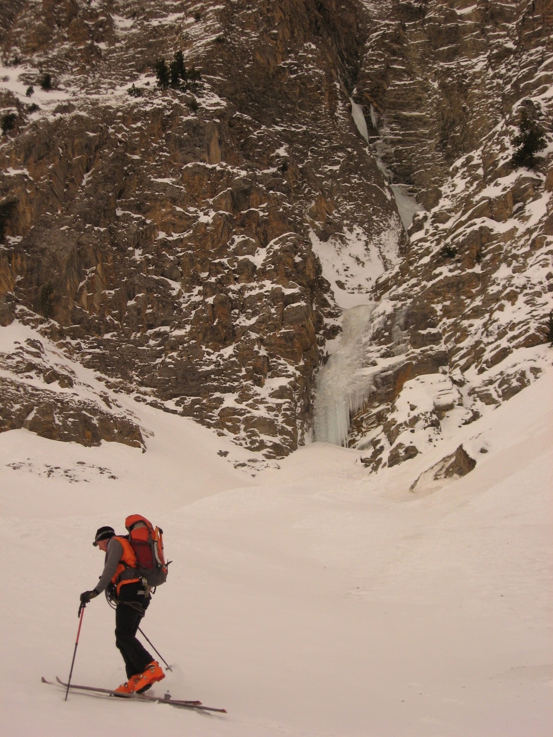 En arrivant sous le départ