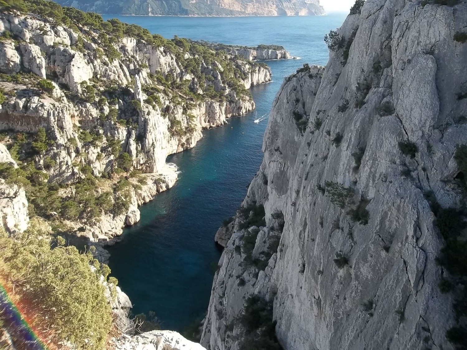 en haut belle vue sur la calanque d'en vau