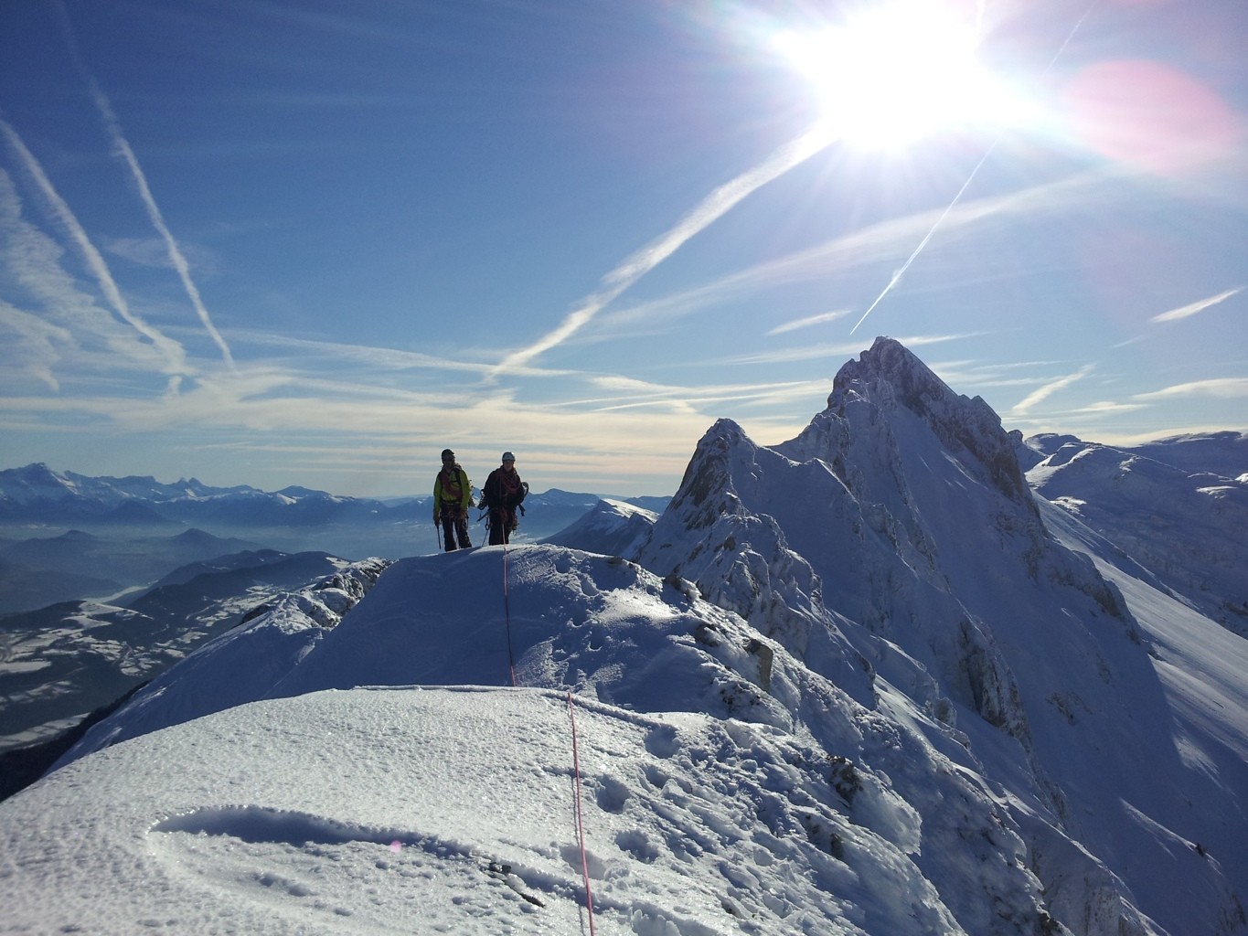 le long de l'arete