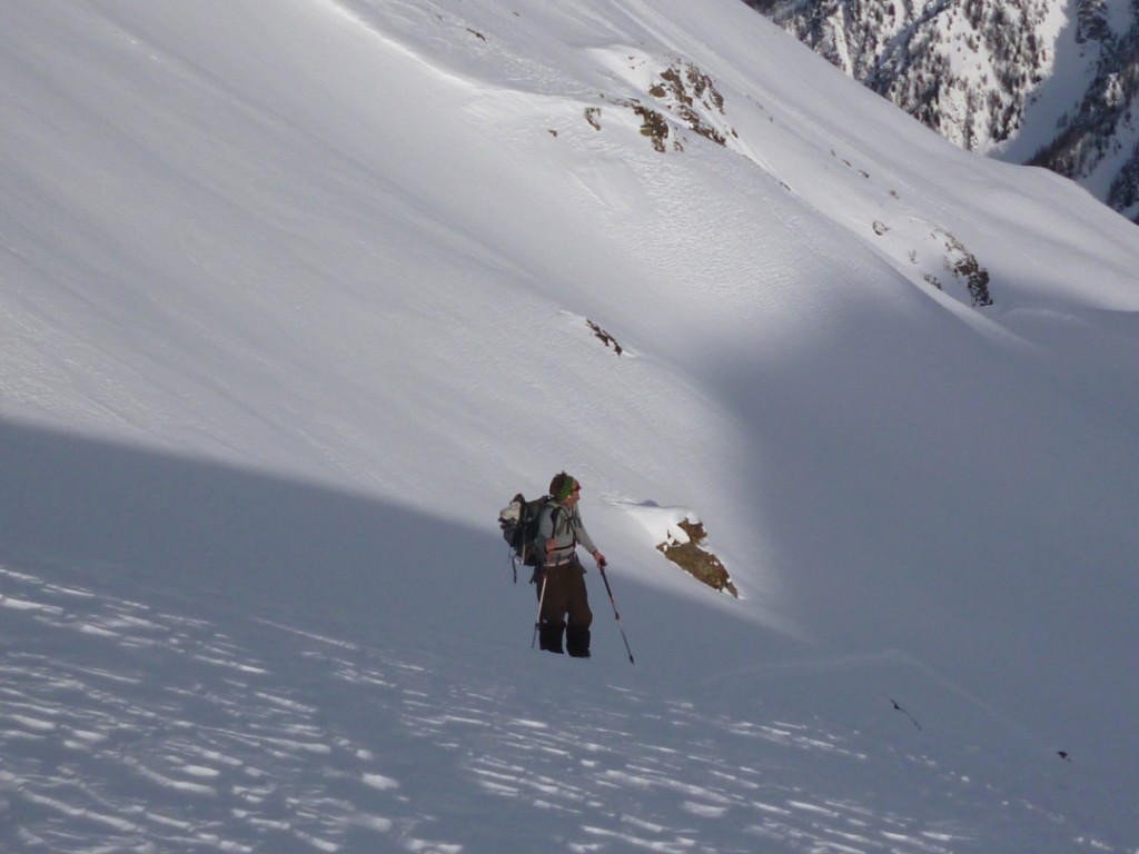 En remontant au Flassin, Manu admire le couloir du Fallère