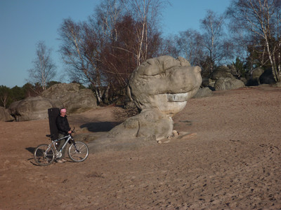 À vélo dans la mer de sable ... À vélo dans la mer de sable ...