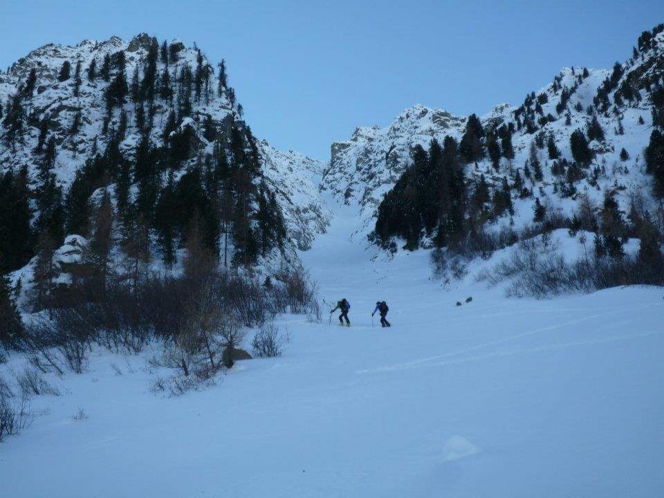 Il canale dal basso
