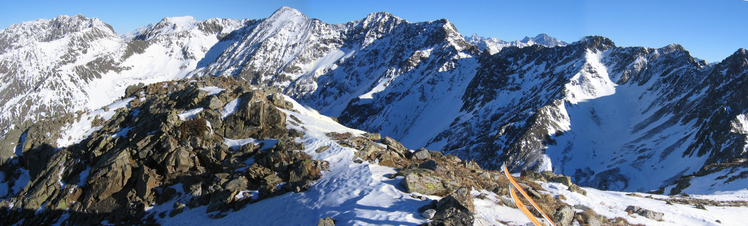 Panorama vers le NE depuis la Tête de la Grisonnière