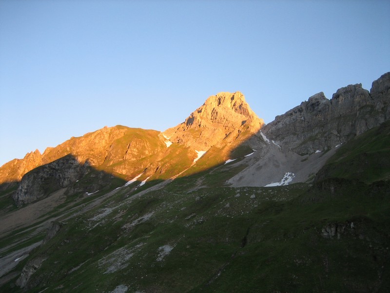 çà se lève sur le Charvet