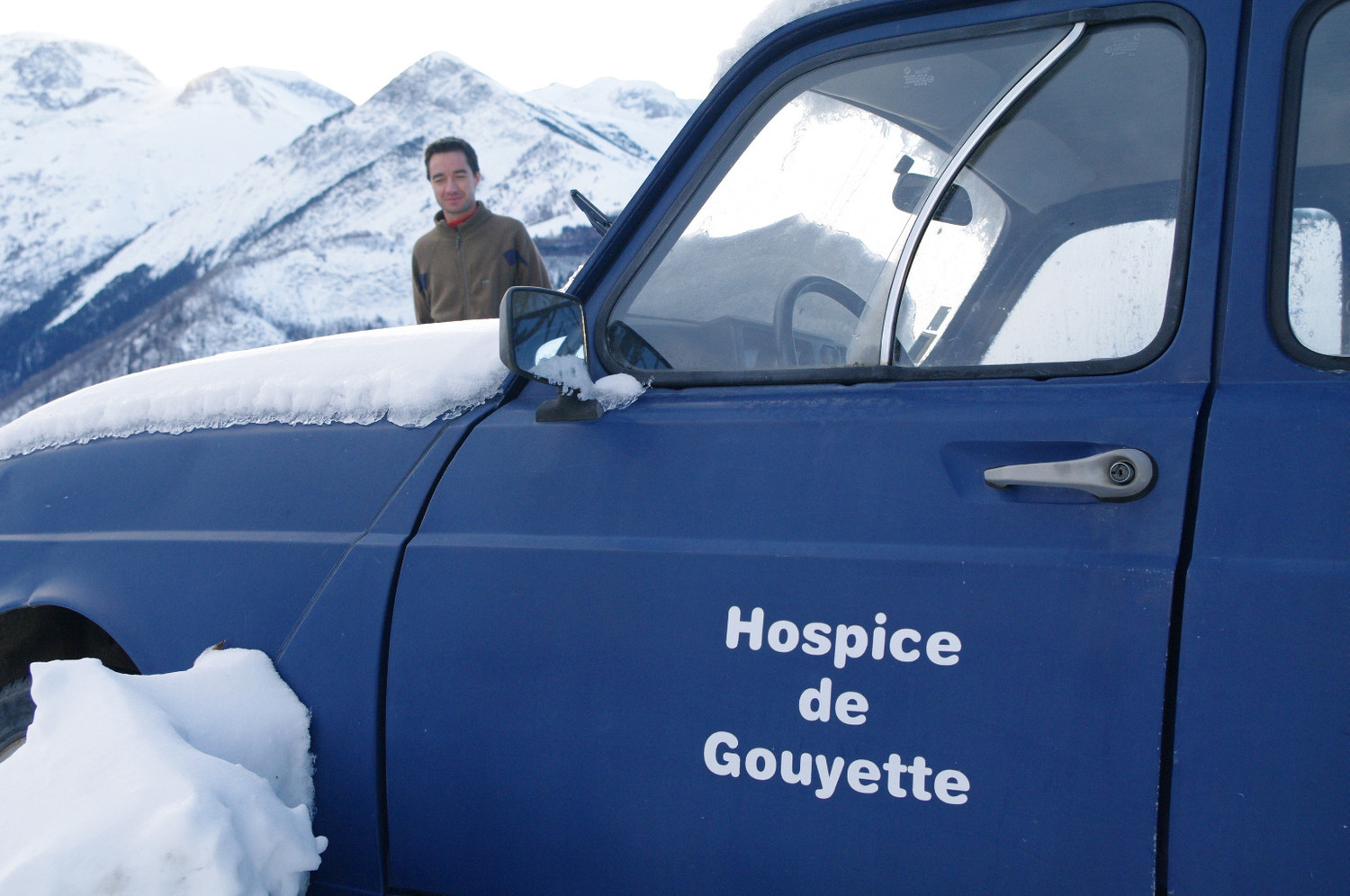 Frère P. et sa nouvelle voiture !