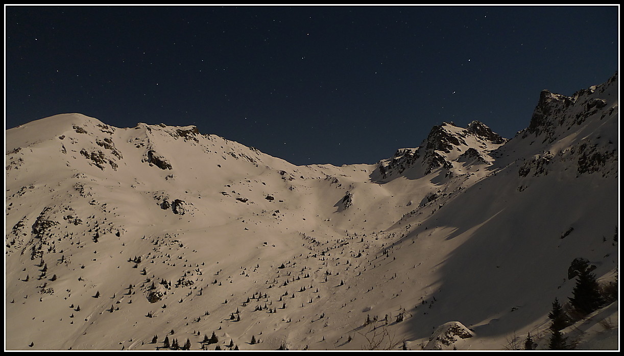 Extraordinaire ! La combe du Vénetier déserte sous ce beau ciel bleu !