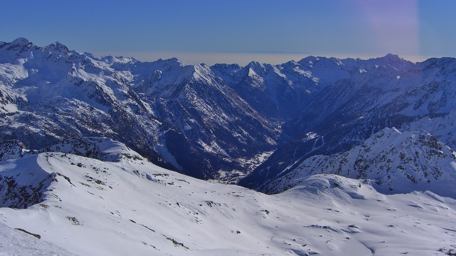 Punta Valfredda - Vallée de Gressoney (Lys). Les Apennins au fond?