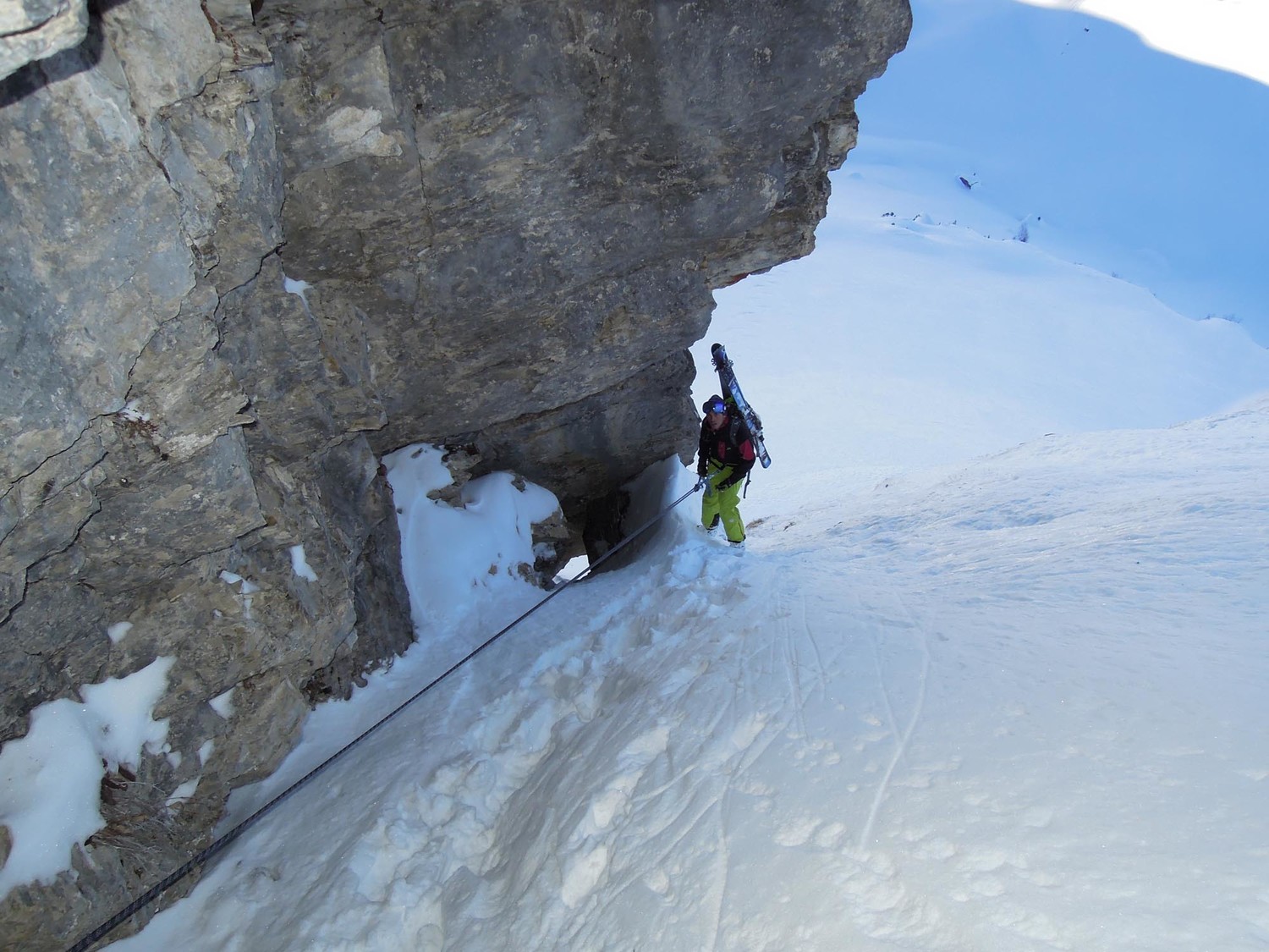 Cime du Piron face NE. Le rappel au bas de la face.