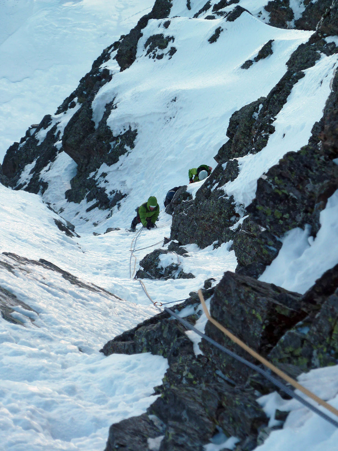 Ice entâme L4. Mais quel bel exemple de rope management !