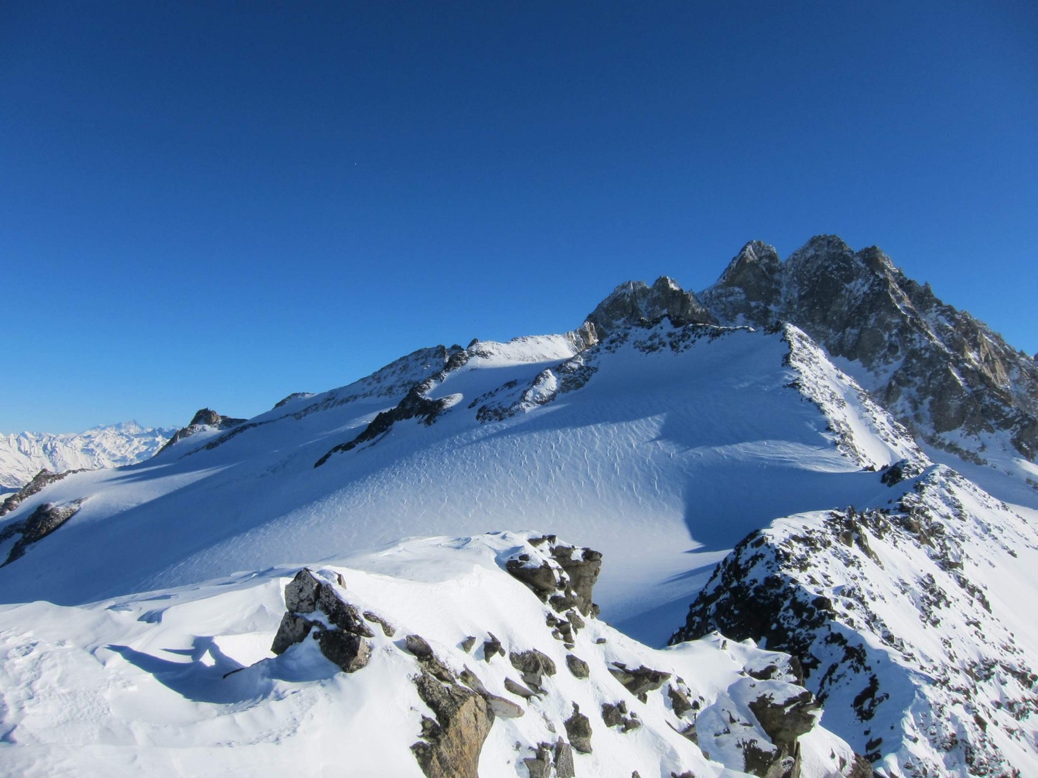 vers l'aiguille