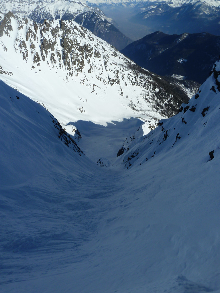 Le couloir NE: y'a des bosses dedans...