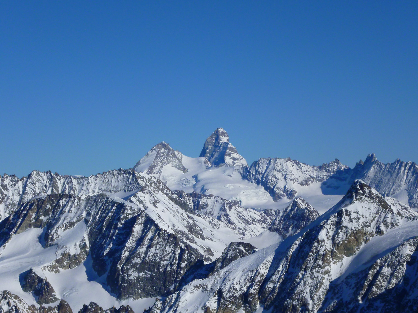 Il Cervino dalla vetta del mont Gelè