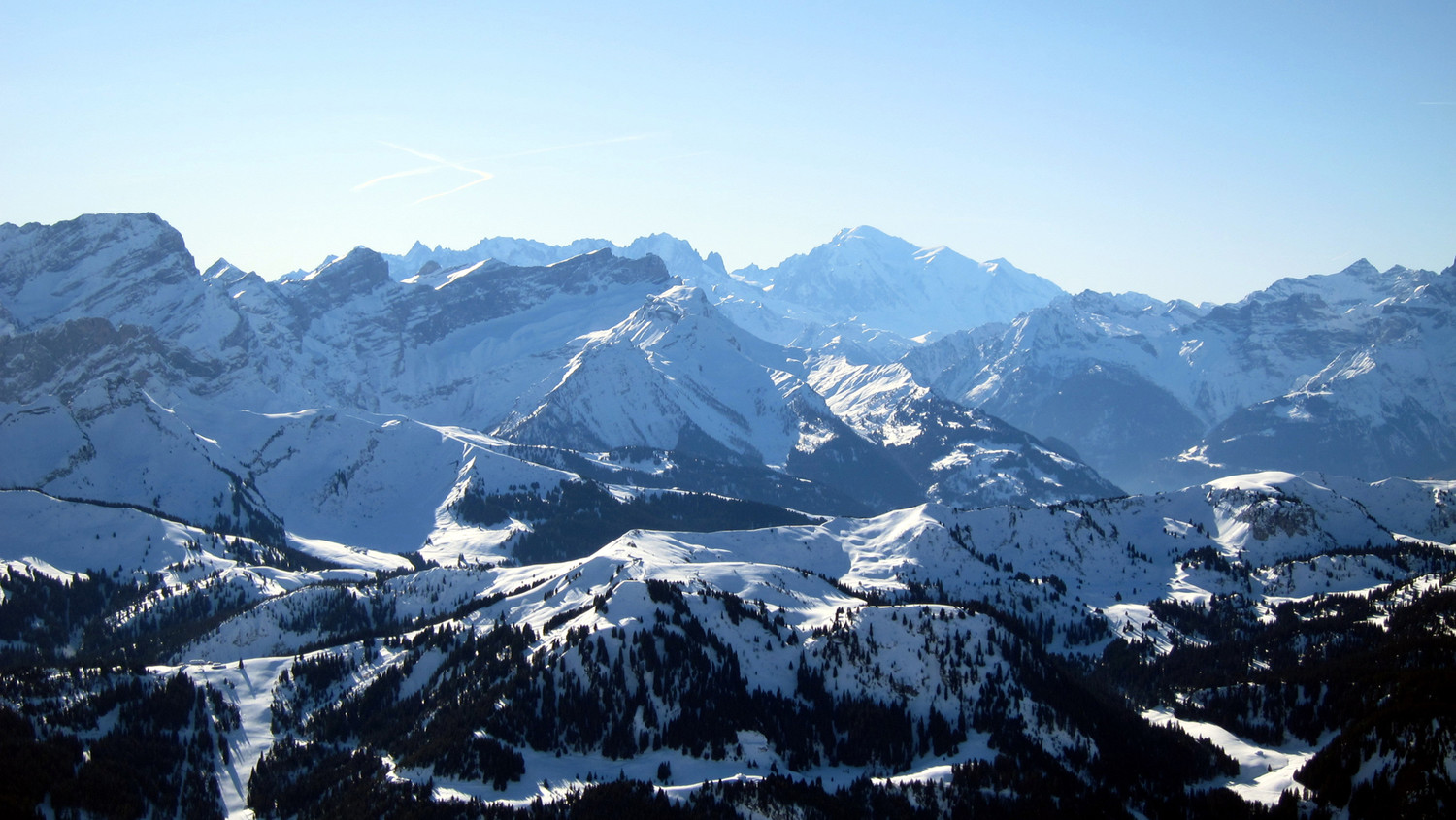 Vue sur le Mont Blanc depuis le sommet du Châtillon