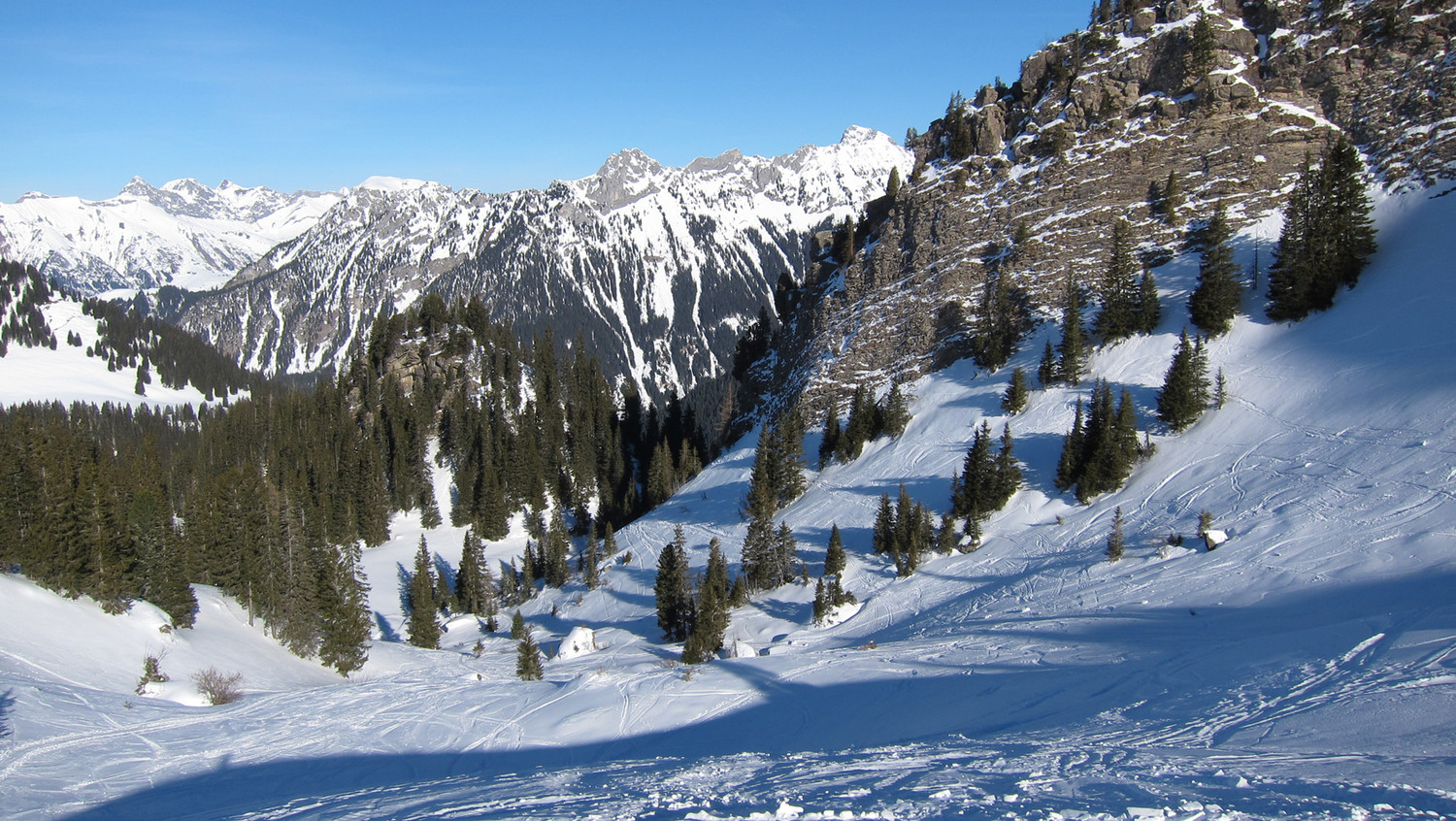 Juste avant le passage à S de la Tête du Lévanchy