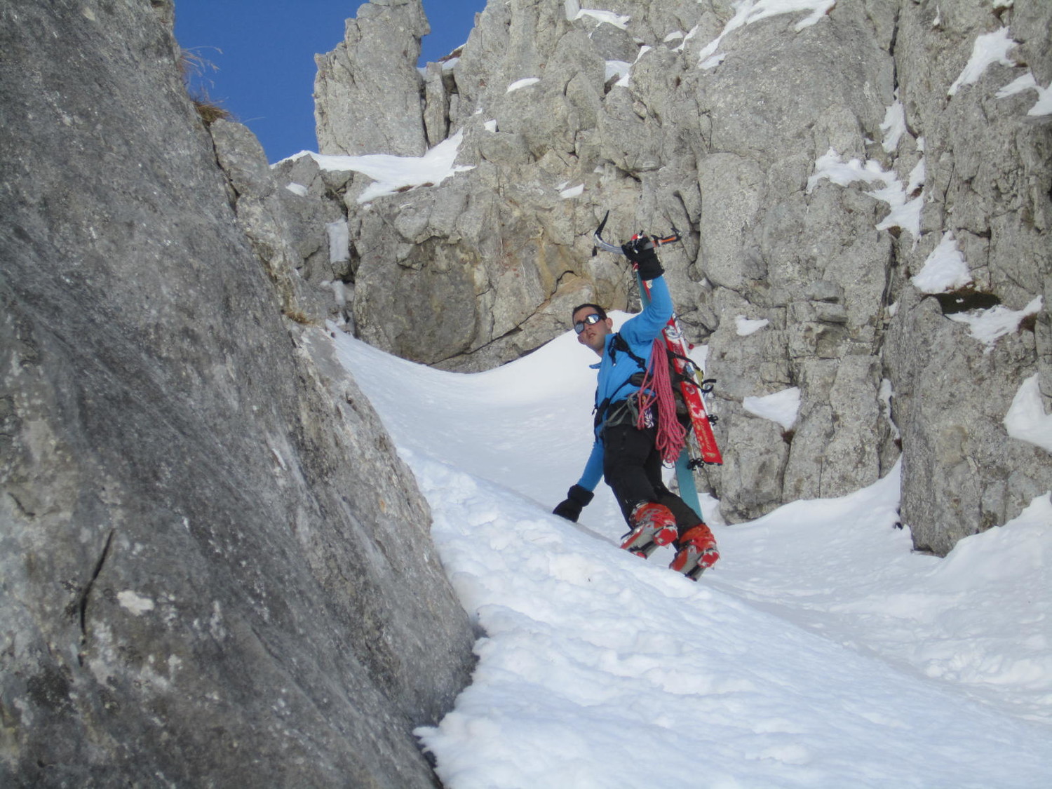 Montée dans le couloir au dessus de Montarquis