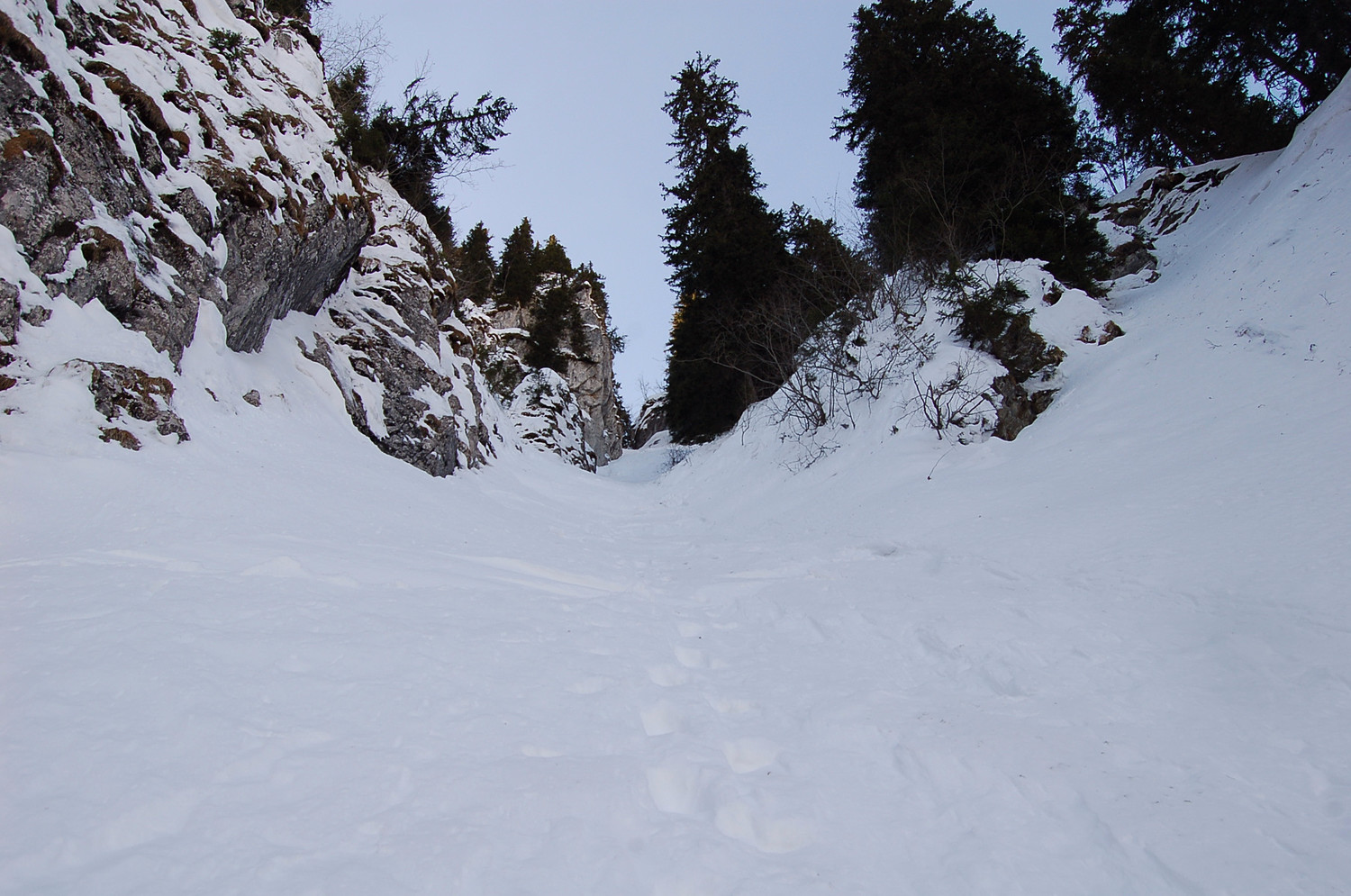 Sex du Palatieu couloir nord, partie supérieure vue du bas