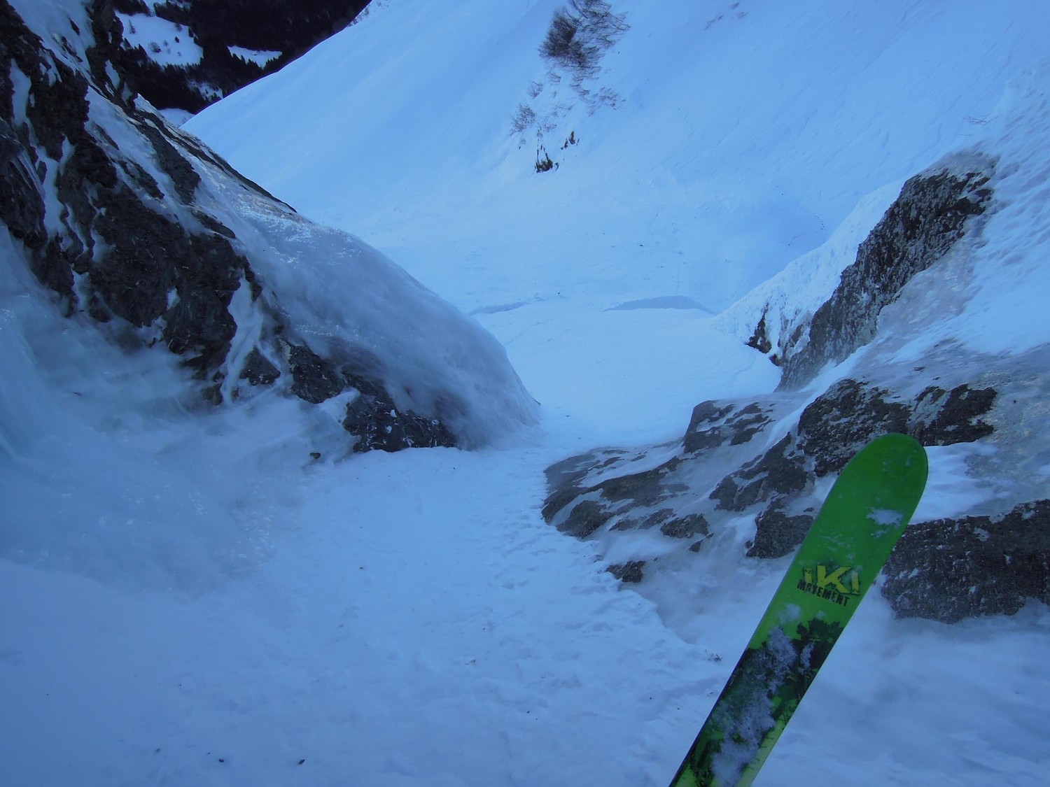 3 Merles. Un tout droit s'impose entre glace et roc!